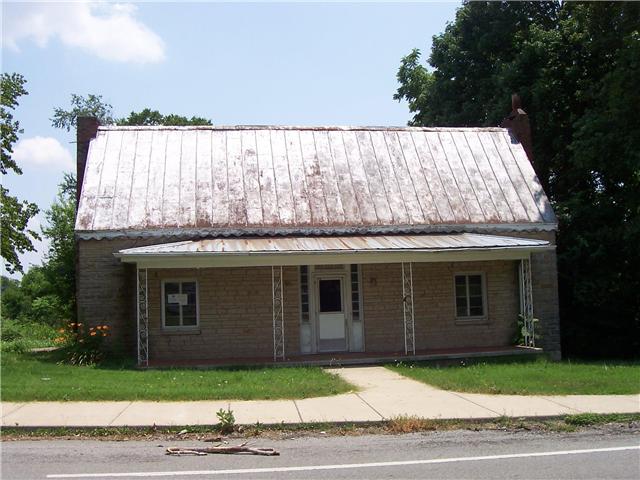 301 S Church St, Adams, TN Main Image