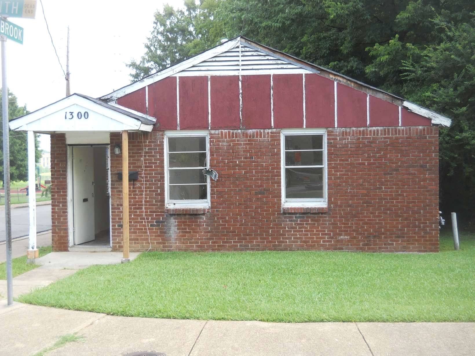 1300 Smith Ave, Memphis, TN Main Image