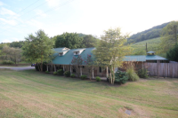 photo for 2490 Wolf Creek Road