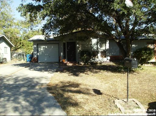 5113 Borchers Dr, Kirby, TX Main Image