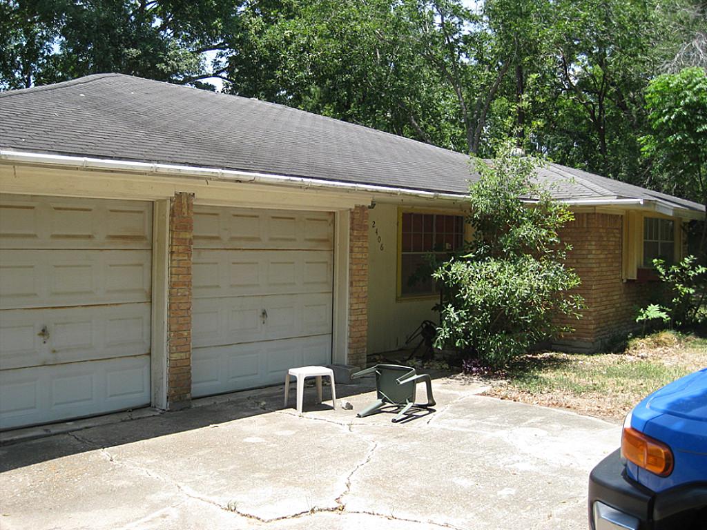 2406 Cunningham Dr, Pearland, TX Main Image