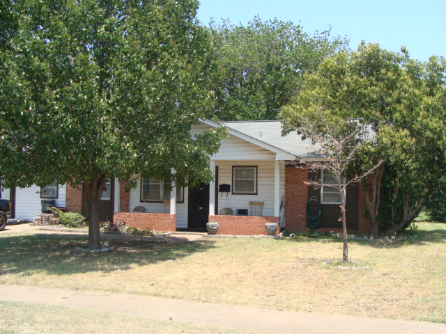 405 Smith Ave, Everman, TX Main Image