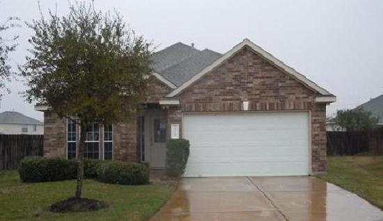 19110 Oakfield Village Lane, Katy, TX Main Image