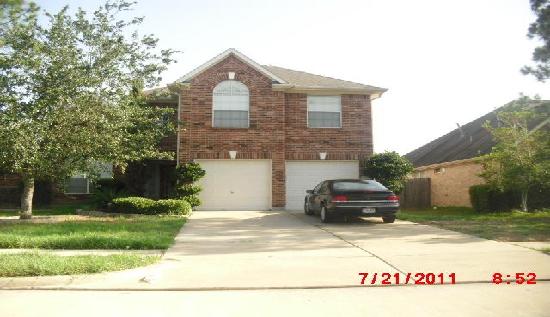 6801 Paigetree Lane, Pearland, TX Main Image