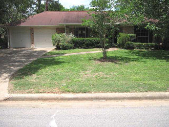 358 S Amherst Dr, West Columbia, TX Main Image
