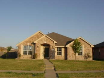 223 Deerfield Court, Cedar Hill, TX Main Image