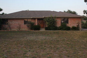 800 N 4th St, Jarrell, TX Main Image