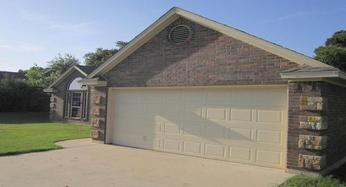 513 Sweetwater Dr, Weatherford, TX Main Image