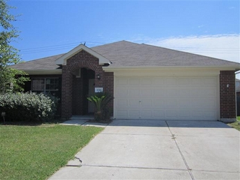 8318 Coleus Lane, Baytown, TX Main Image