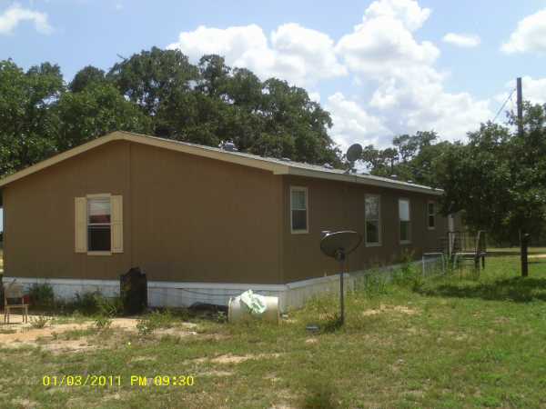 475 Mobile Home Alley, Poteet, TX Main Image