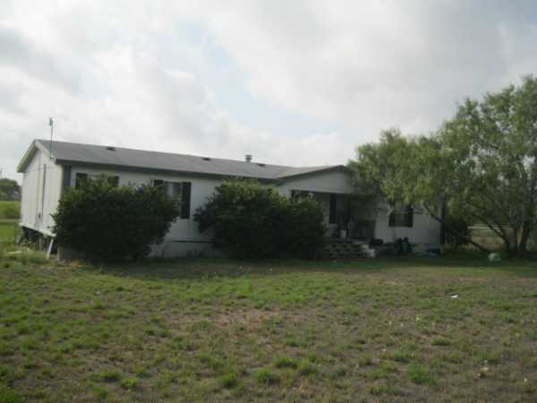106 N CR 5606, Castroville, TX Main Image