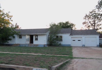 1729 S Main St, Matador, TX Main Image