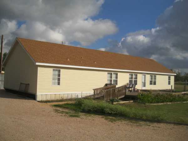 310 County RD 229, Briggs, TX Main Image