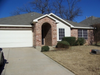 1208 Maple Terrace Dr, Mansfield, TX Main Image
