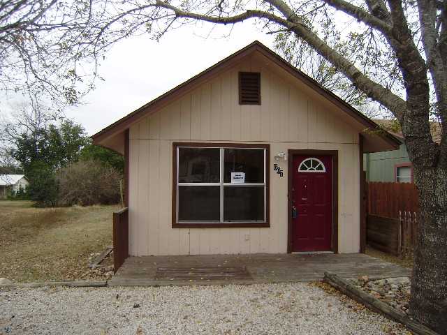 607 Centre St, San Marcos, Texas  Main Image