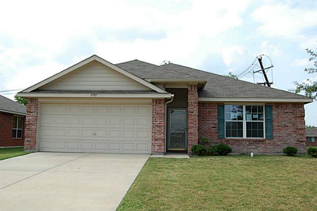 2707 Wynngate Dr, Seagoville, Texas  Main Image