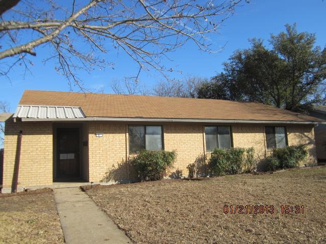 1610 Goodwin Dr, Garland, Texas Main Image