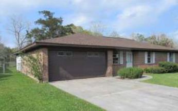 1440 Camellia Dr, Sweeny, TX Main Image