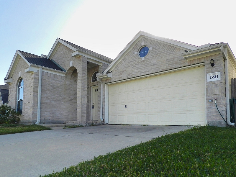 15814 Collinsville Dr, Tomball, TX Main Image