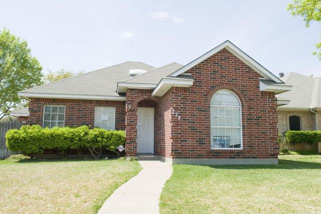 227 S Irving Heights Dr, Irving, TX Main Image