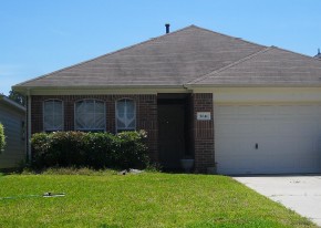5041 Willow Point Dr, Conroe, TX Main Image
