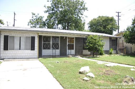 639 Pinewood Ln, San Antonio, Texas  Main Image