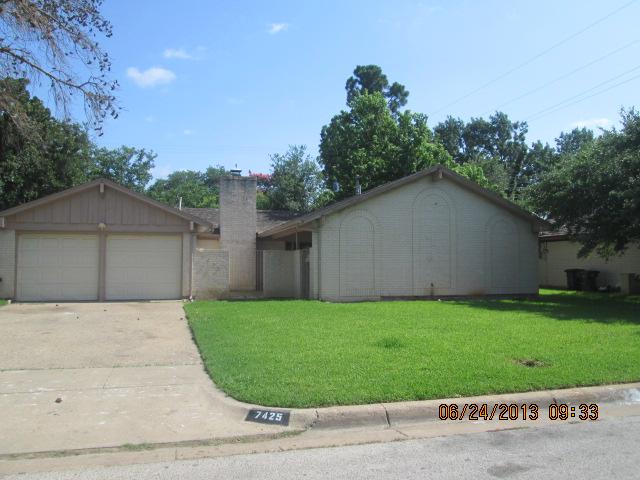 7425 Madeira Dr, Fort Worth, Texas  Main Image