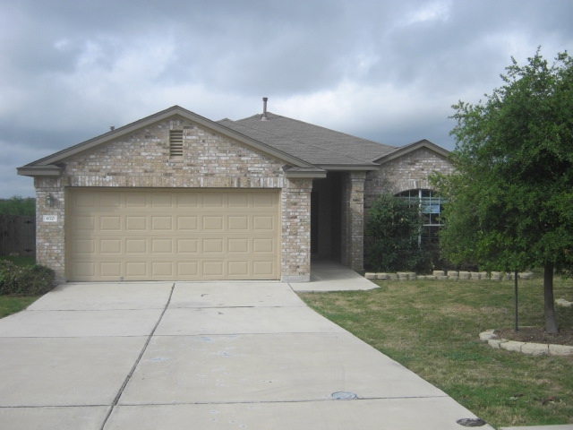 670 Covent Dr, Kyle, TX Main Image
