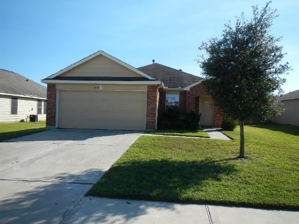 8627 Sunset Pond Dr, Tomball, TX Main Image