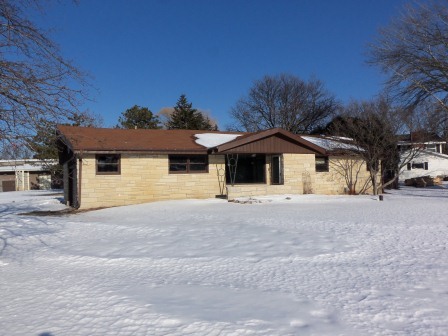 S63w12878 Emerson Dr, Muskego, Wisconsin  Main Image