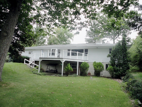 7631 S Lincoln Dr, Muskego, WI Main Image